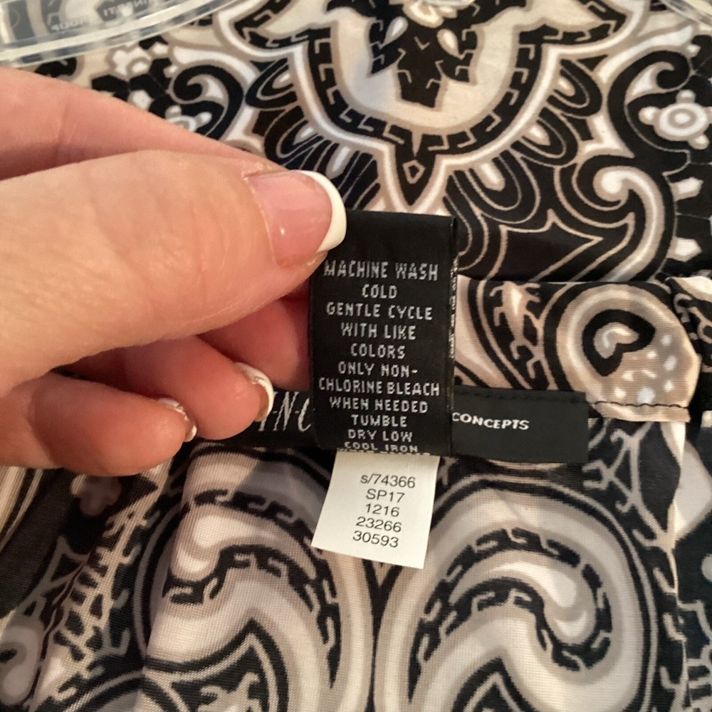 INC Womens Top Blouse Size XL Black Grey Silver Career Office Wear - Picture 5 of 7